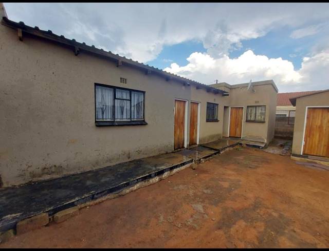 1 BEDROOM HOUSE FOR SALE IN BRAM FISCHERVILLE